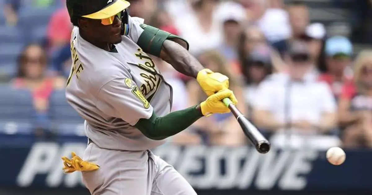 Athletics place Denzel Clarke and Max Muncy on the 10-day injured list