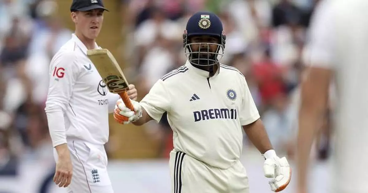Pant bats but doesn't keep wicket for India at Lord's because of injured finger