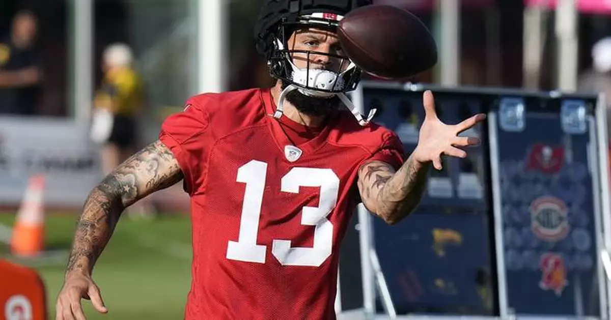 Buccaneers star wide receiver Mike Evans eager to 'put on a show' as he seeks record-setting season