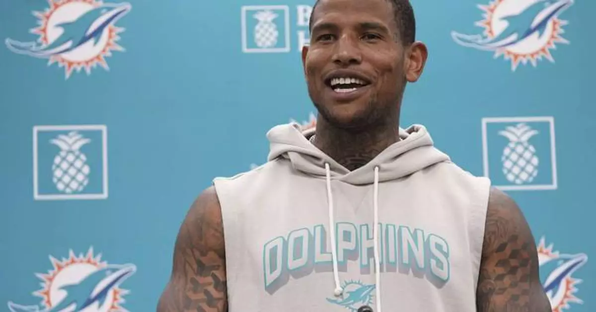 Dolphins place tight end Darren Waller, guard Liam Eichenberg on PUP list as training camp opens