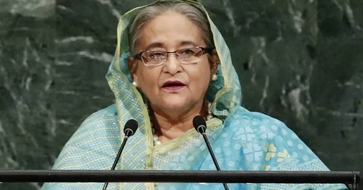 Bangladeshi forces clash with supporters of ousted leader Hasina, leaving at least 4 dead