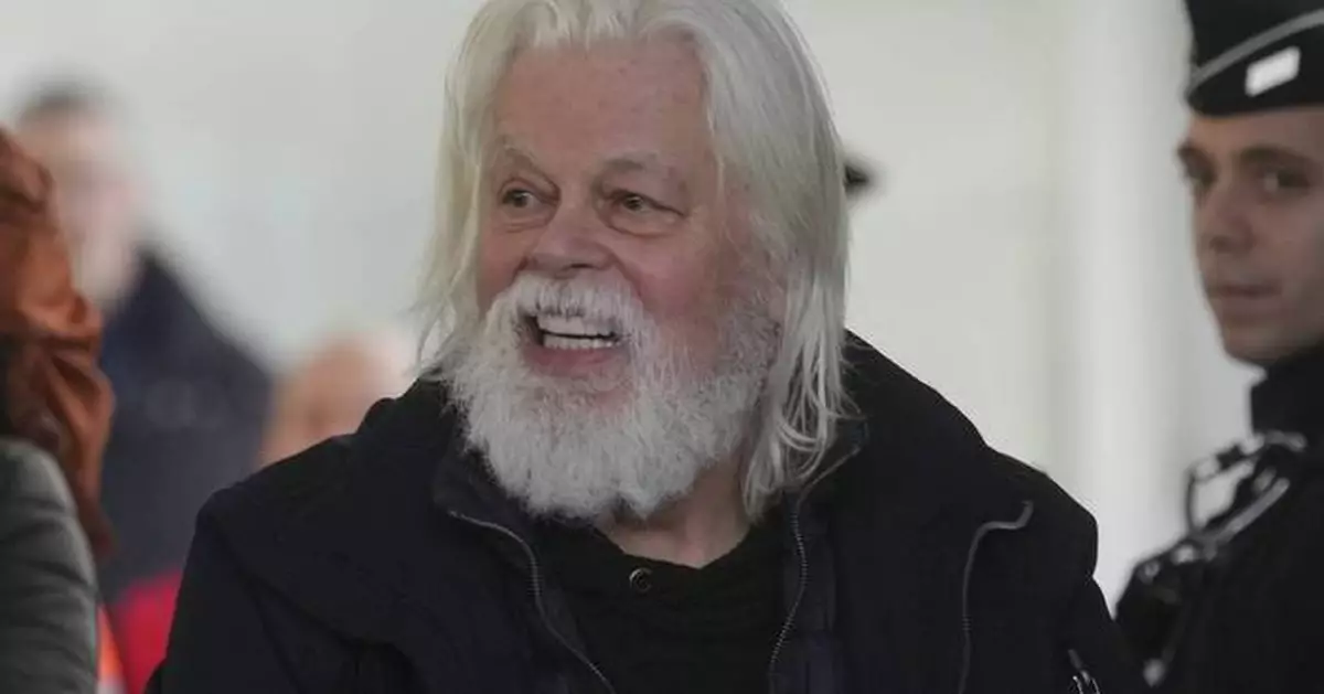 Interpol takes anti-whaling campaigner Paul Watson off its most-wanted list