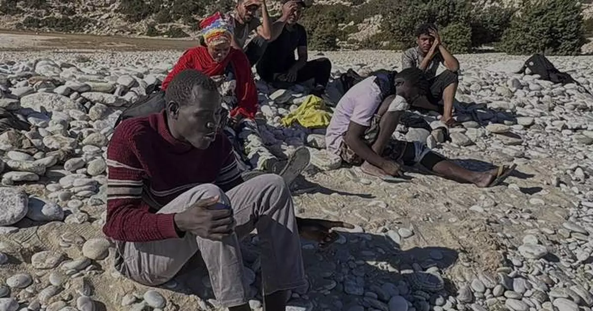 Greece detains 1,200 migrants in three days as arrivals from Libya surge