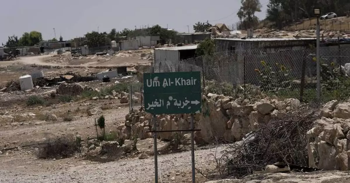 A settler allegedly killed a Palestinian, and there's video. Israel released him to house arrest