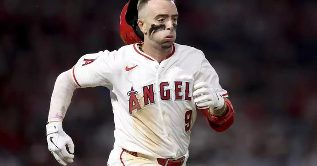 Zach Neto delivers game-saving defensive play and hit in Angels' 3-2, 10-inning win over Mariners