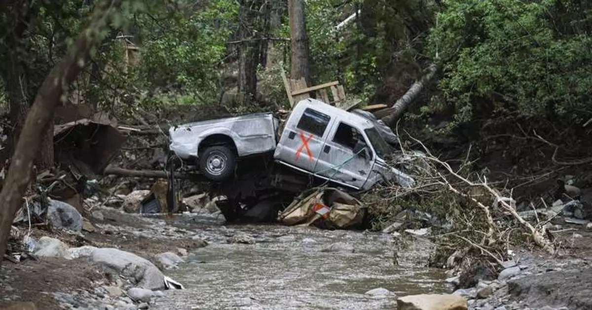 As many as 200 homes damaged as officials survey the aftermath of a deadly New Mexico flood