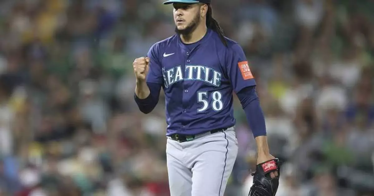 Castillo allows 1 run in 7 innings, Naylor hits 1st HR for Mariners in 3-1 win over Athletics