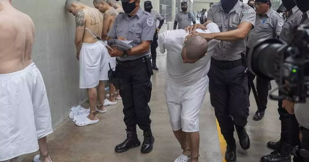 Migrants deported from US to Salvadoran prison remain under US control, Salvadoran officials tell UN