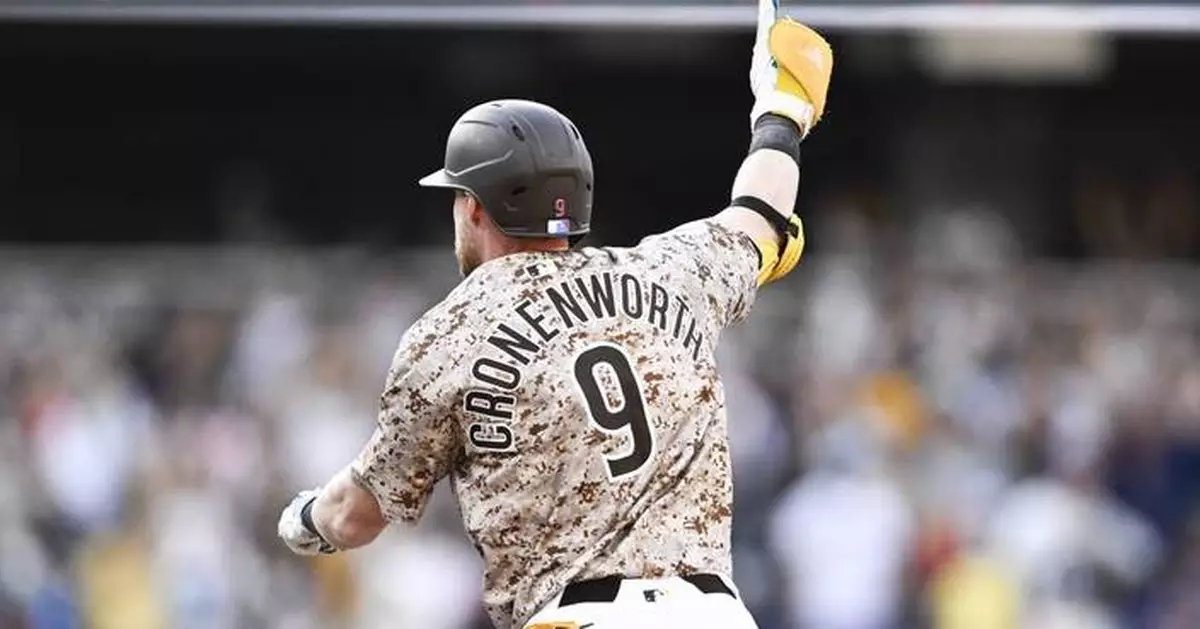 Cronenworth's walk-off single in the 10th lifts the Padres to a 3-2 win over the Rangers