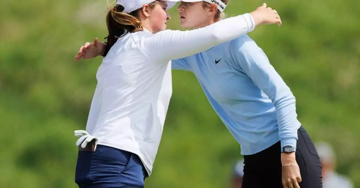 Lottie Woad keeps 2-shot lead in Scotland and closes in on victory in pro debut on LPGA Tour