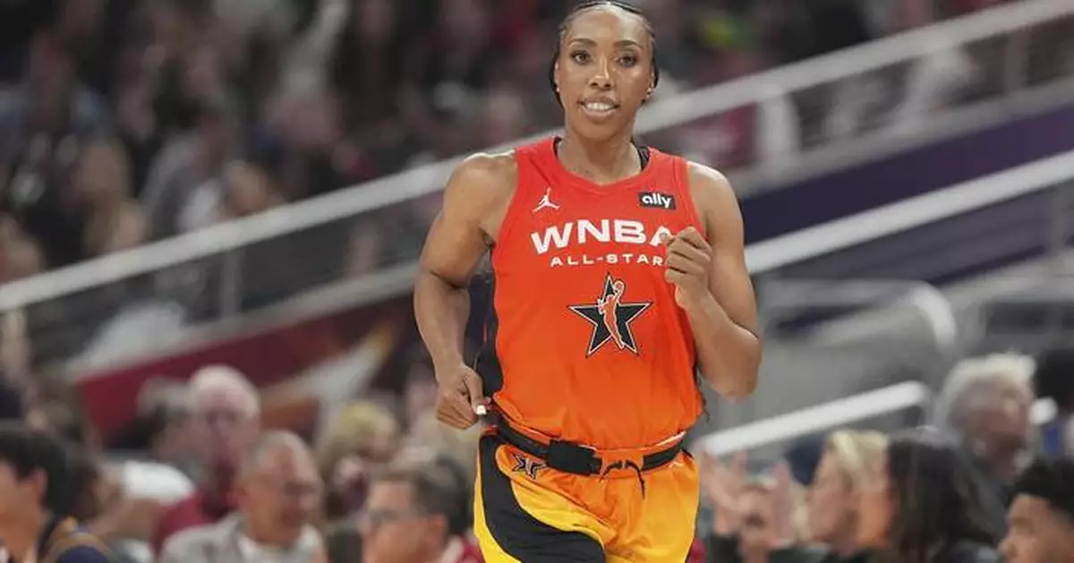 Kayla Thornton out for the season with knee injury