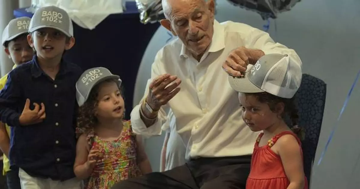 At 102, D-Day veteran looks forward to a long-delayed bar mitzvah