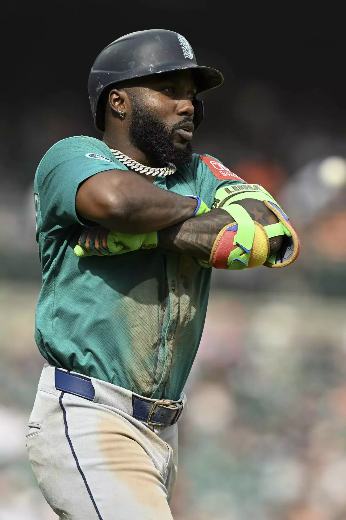 Seattle Mariners Randy Arozarena (56) celebrates as he rounds the bases after hitting a two-run home run against the Detroit Tigers in the eighth inning of a baseball game, Saturday, July 12, 2025, in Detroit. (AP Photo/Lon Horwedel)