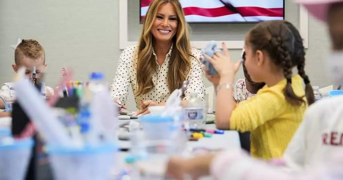 Melania Trump meets with patients, visits garden at Washington children's hospital