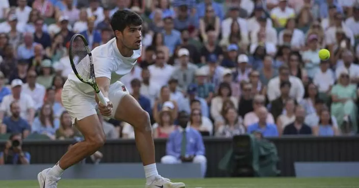 Wimbledon: Defending champion Carlos Alcaraz extends winning streak to reach 4th round