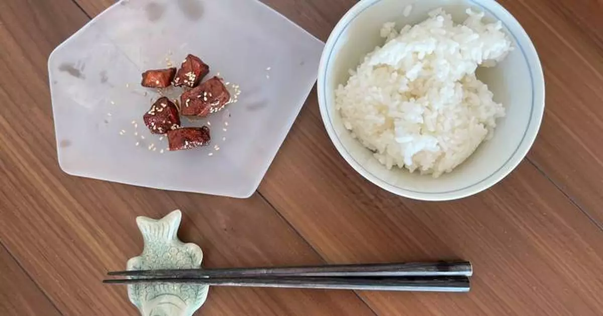 A simple recipe for tsukudani, an everyday Japanese side dish to eat with hot rice