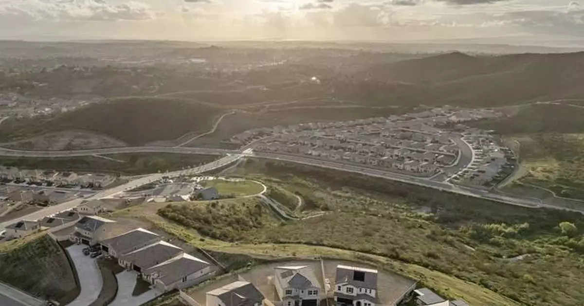 Chaparro &amp; Associates of Berkshire Hathaway HomeServices California Properties Forms Strategic Partnership with KB Home