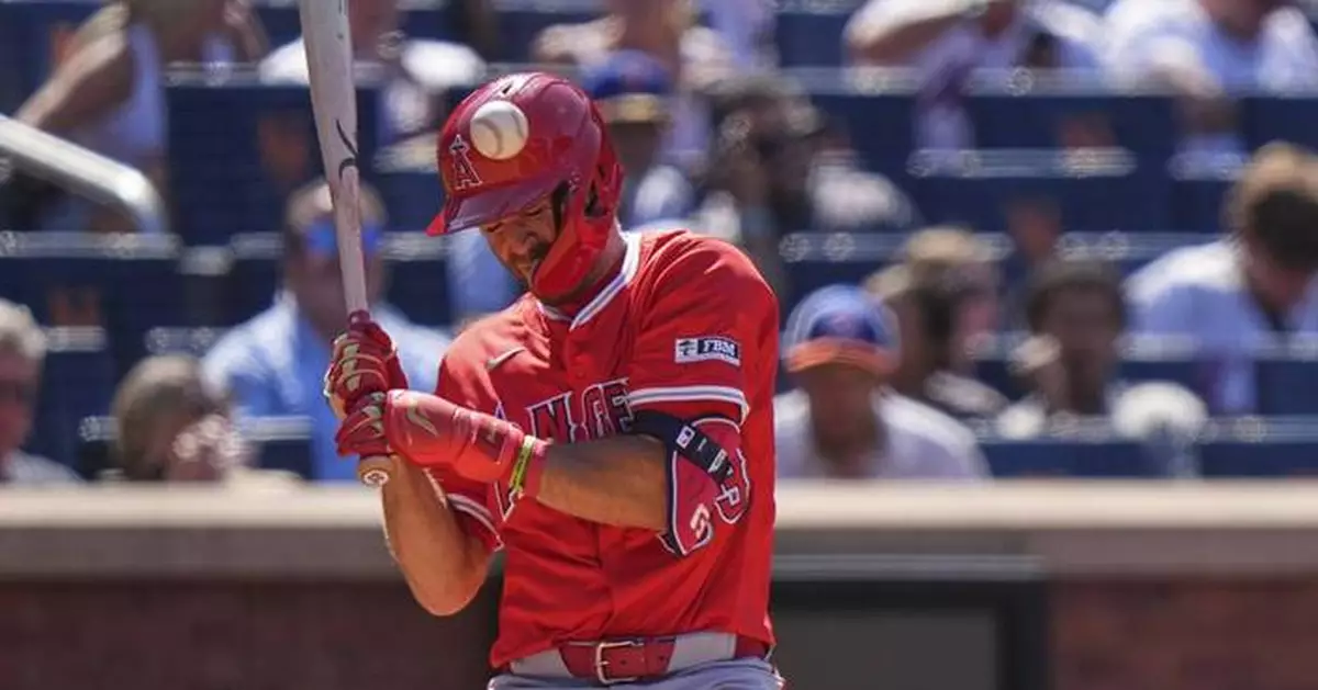 Angels lose Chris Taylor to another broken hand, Jorge Soler to lower back inflammation