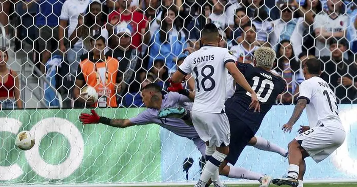 Luna scores twice to lead US over Guatemala 2-1 and into CONCACAF Gold Cup final