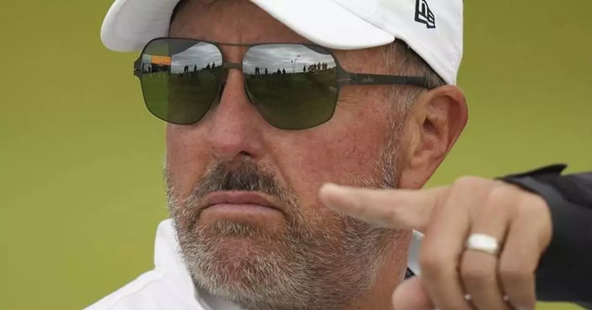 Phil Mickelson and Lee Westwood lead surprising days of the 'older gentlemen' at British Open