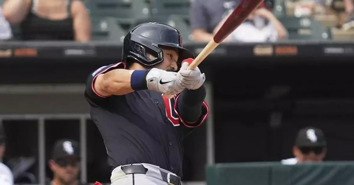 Kwan drives in go-ahead run in 10th, makes sliding catch in bottom half as Guardians beat White Sox