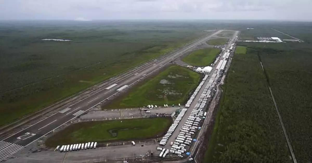 Judge considers whether 'Alligator Alcatraz' challenge was filed in wrong venue