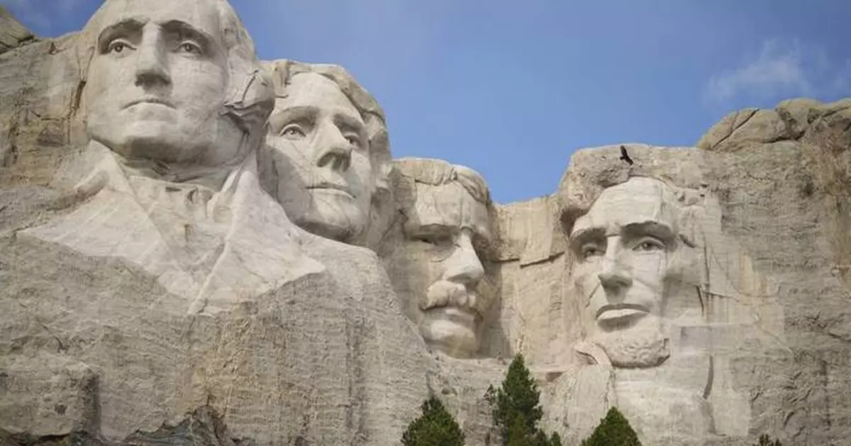 All the ways Republicans want to honor Trump, from the $100 bill to Mount Rushmore