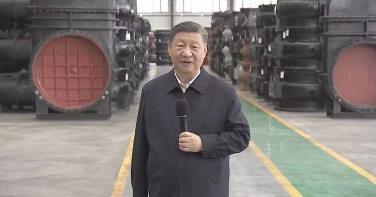 Xi stresses developing real economy to build up national strength