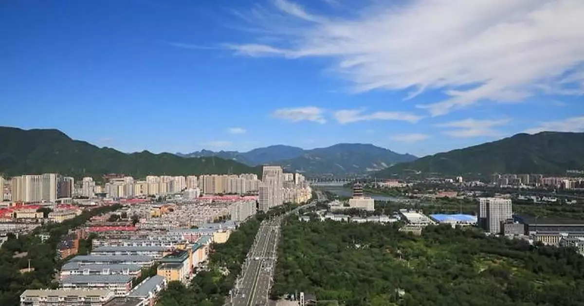 China's air, water quality improves in January-June: spokesman