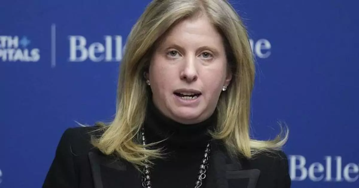 Trump officials lash out at NYC after shooting of off-duty US customs officer