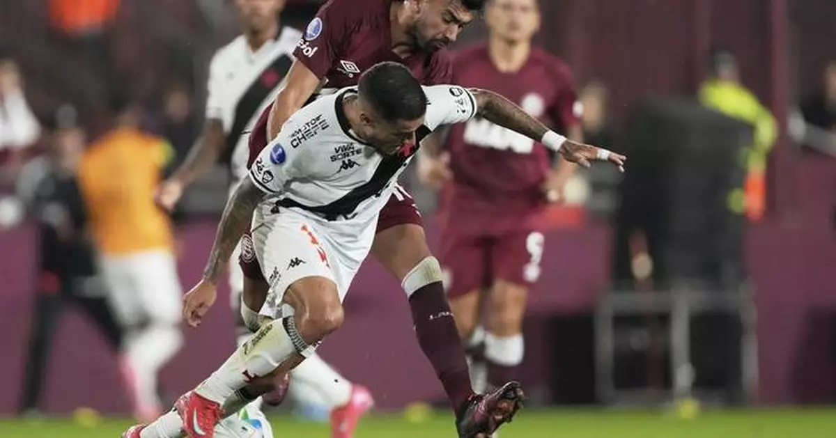 Ex-Villa playmaker Coutinho completes move to Brazil's Vasco da Gama