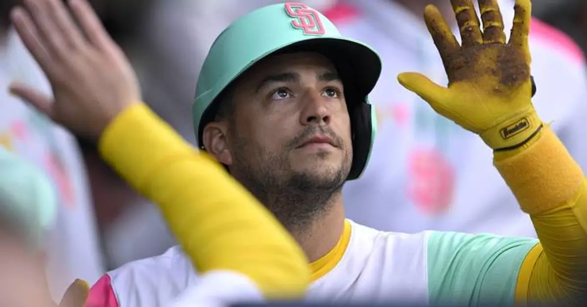 Padres' All-Star-laden bullpen is lights out in a 4-2 win over NL East-leading Phillies