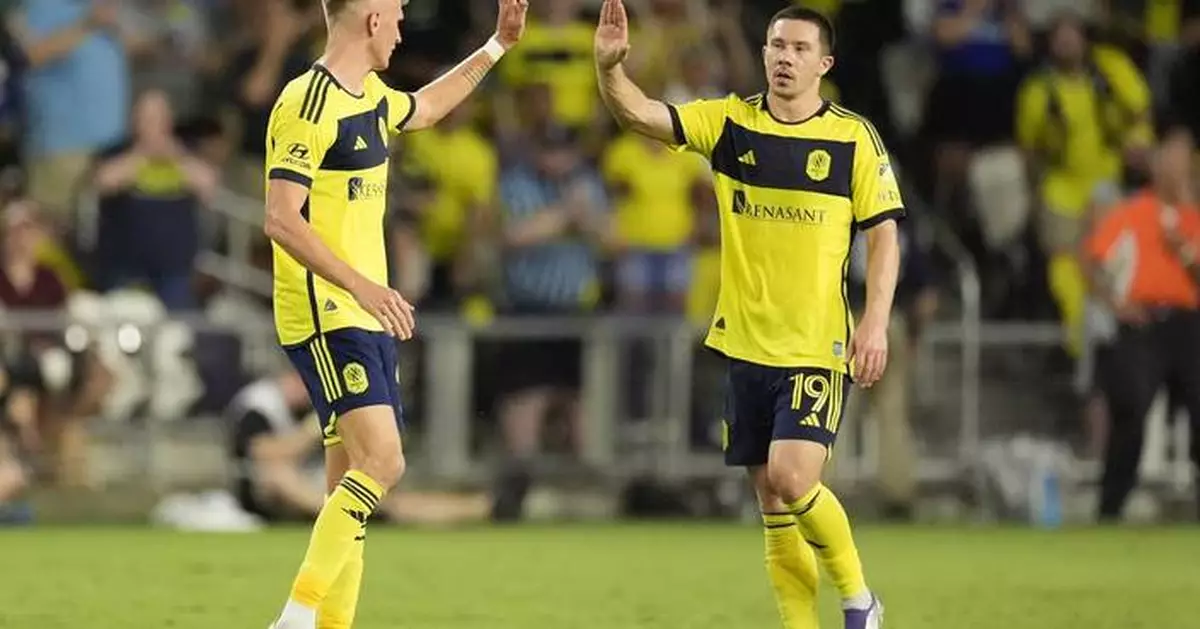 Sam Surridge scores his 18th goal and Joe Willis earns 9th clean sheet as Nashville beats Toronto