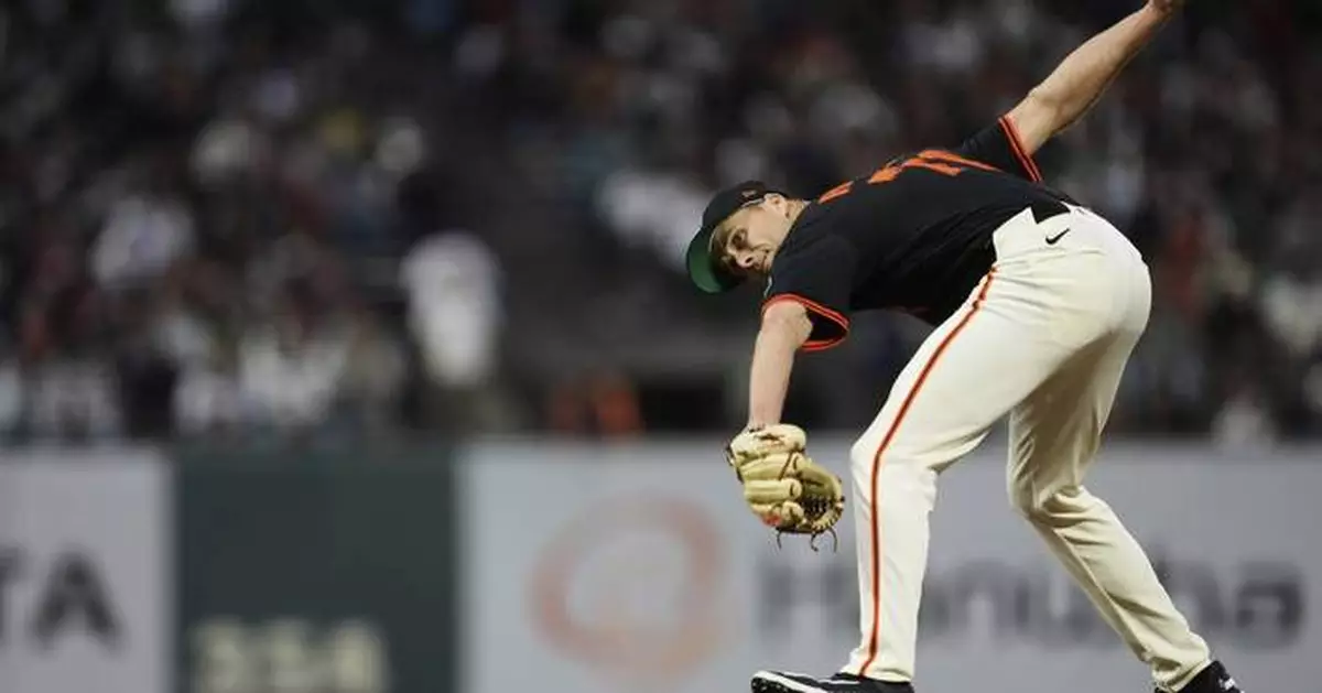 Mets rebuild bullpen with trades for Tyler Rogers and Ryan Helsley