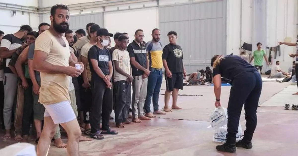 Hundreds of migrants moved to Greek mainland as Crete struggles with Libya arrivals