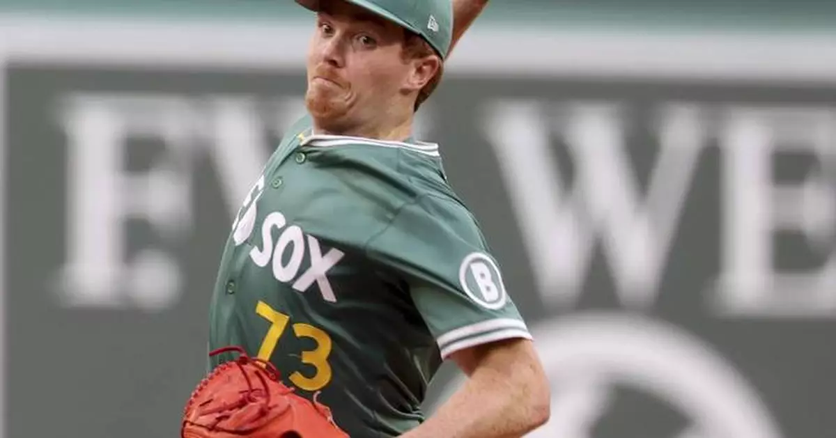 Red Sox starter Hunter Dobbins leaves game vs. Tampa Bay due to right knee pain after put-out