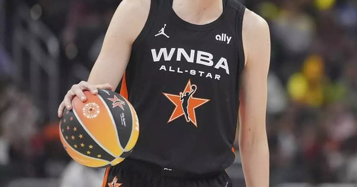 Liberty star Breanna Stewart has bone bruise in her right knee and is out indefinitely