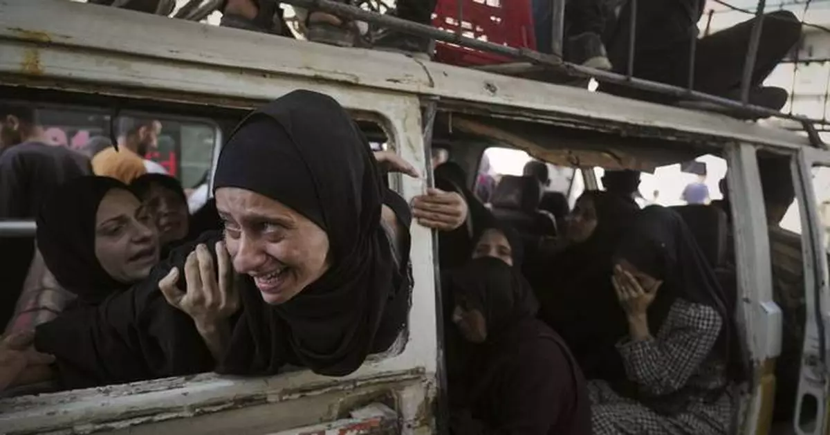 Photos show Palestinians enduring war and hunger in Gaza