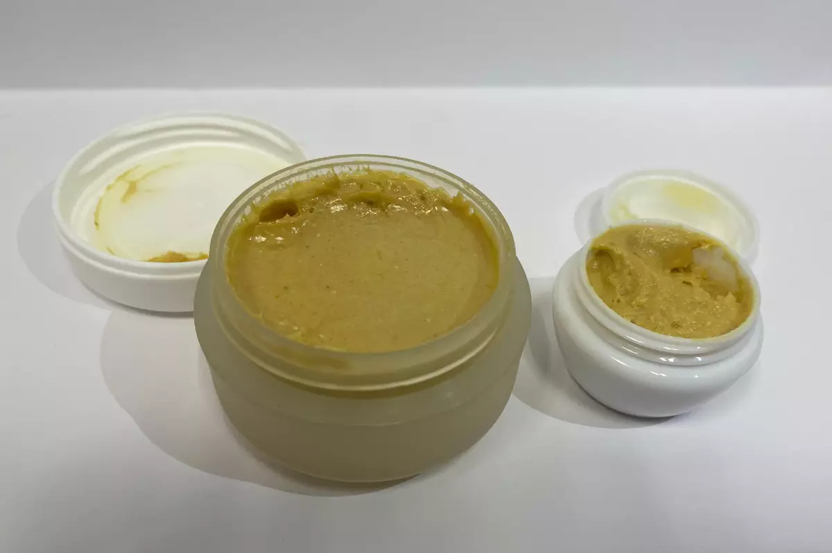 Registered Chinese medicine practitioner arrested for allegedly prescribing cream products containing undeclared Western drug ingredients  Source: HKSAR Government Press Releases