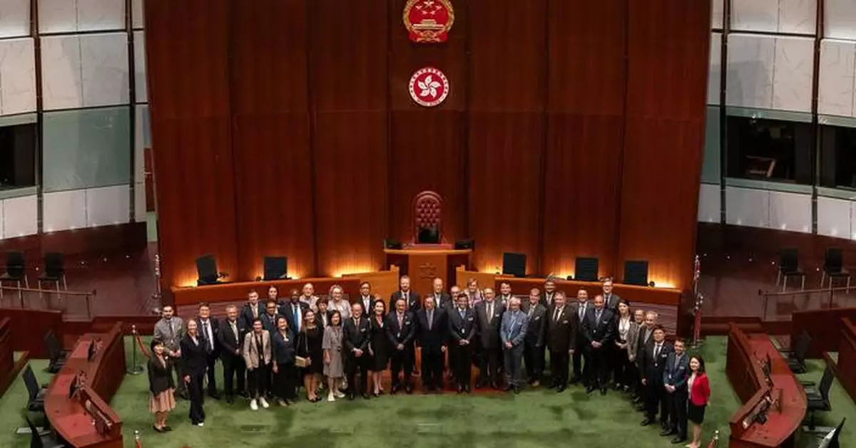 LegCo Hosts Cocktail Reception for Consuls-General and Honorary Consuls to Discuss Key Issues in Hong Kong.