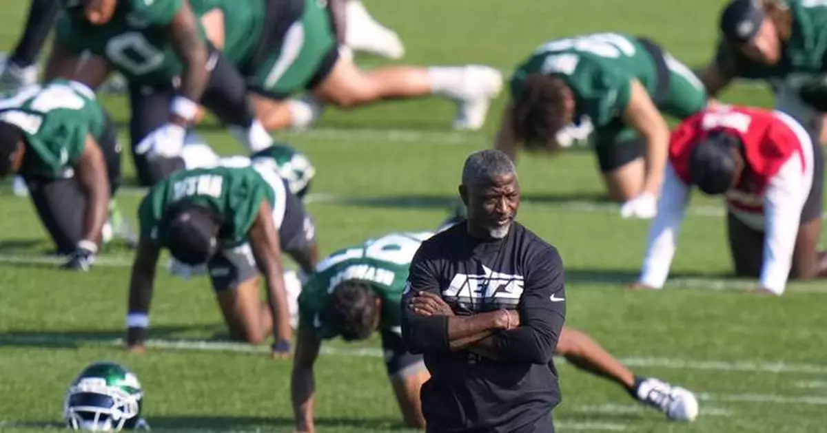 Jets to have officials at camp to reduce penalties, says coach Aaron Glenn