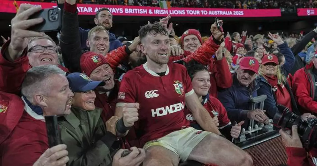 Last-gasp try gives the British and Irish Lions a 29-26 win over the Wallabies to clinch test series
