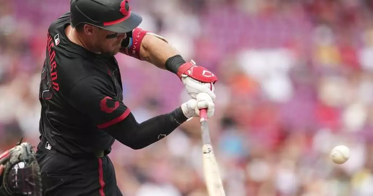 Stephenson drives in 3 runs, Martinez finishes with 5 Ks as the Reds beat the Rays 7-2