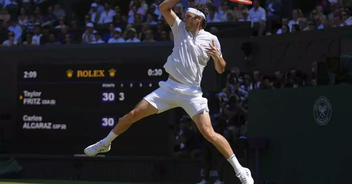 Fritz wins his opener at the DC Open and Sakkari beats No. 2 Navarro. Venus Williams out in doubles