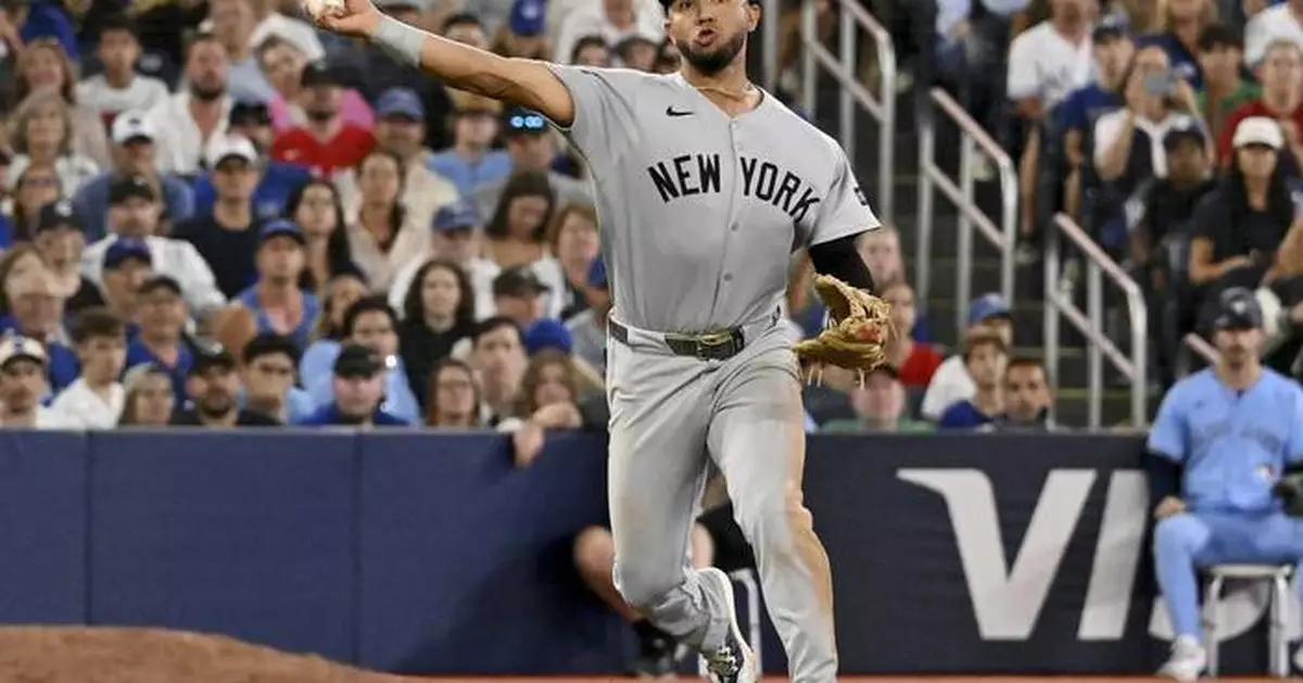 Boone says Yankees' defense 'just not good enough' after 4 errors in loss to Blue Jays
