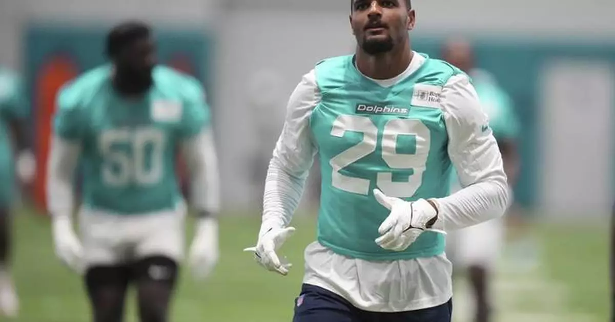 Minkah Fitzpatrick gets a $16.245 million signing bonus in his restructured Dolphins deal