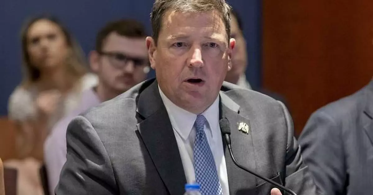 Ex-FBI agent charged in Capitol riot now works on Justice Department's 'weaponization' task force