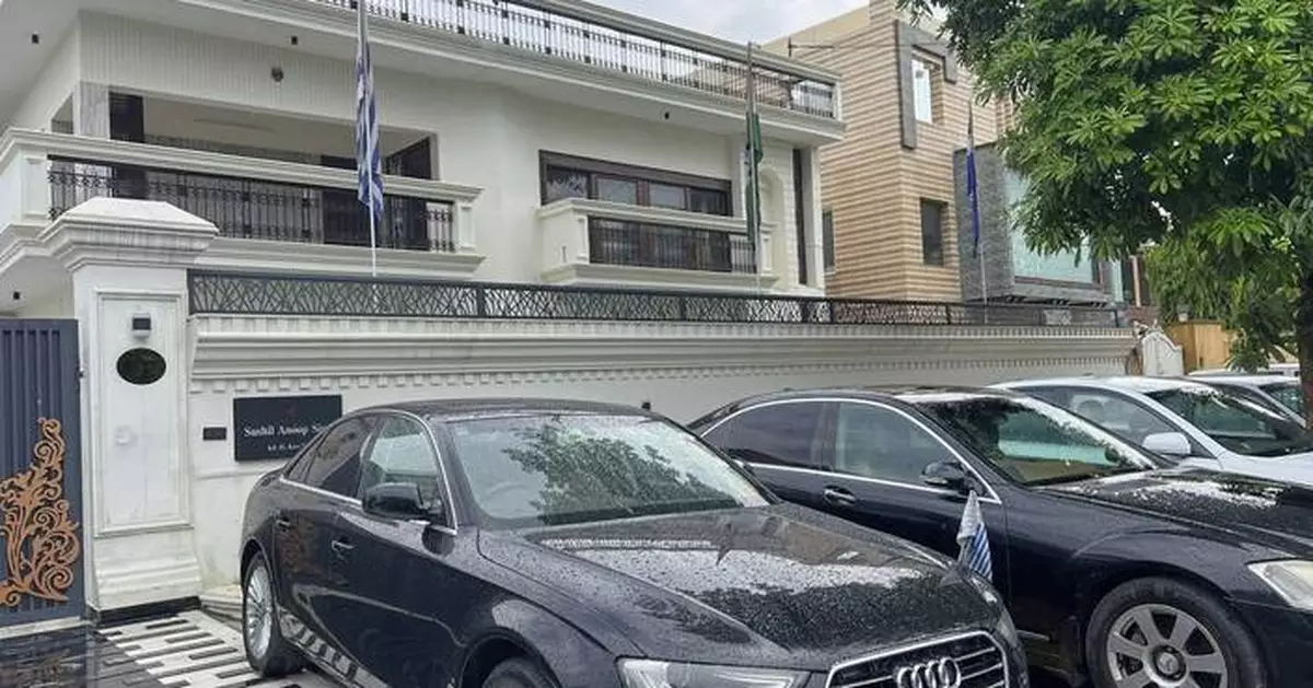 Man posed as an ambassador and ran a fake embassy, Indian police say