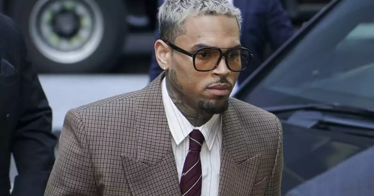 Singer Chris Brown pleads not guilty to 2 further charges over London nightclub assault case