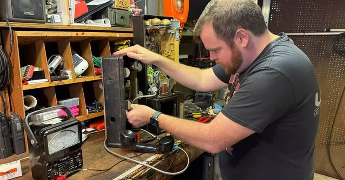 In Vermont, pay phones return free of charge in cellular dead zone